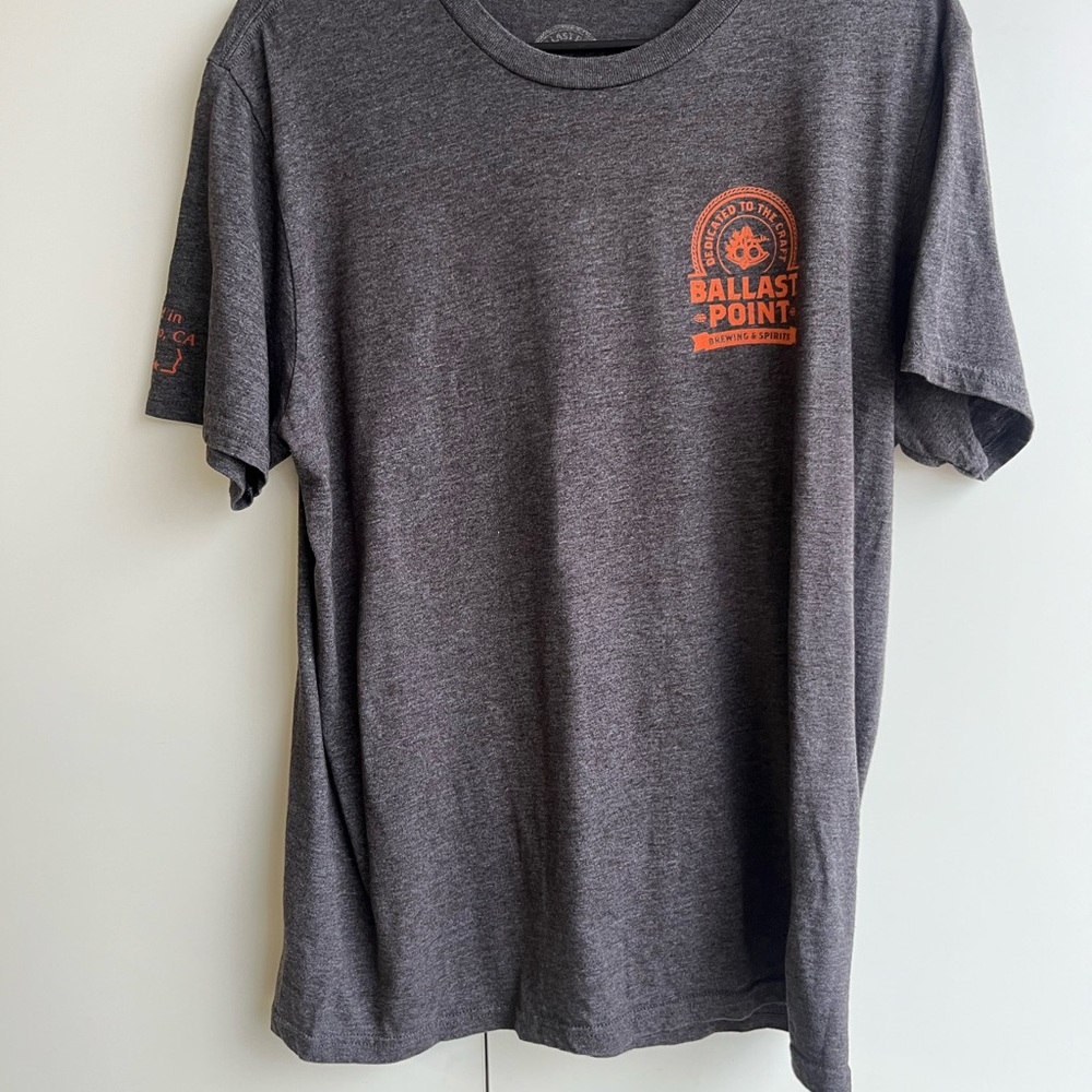 Ballast Point Brewing company sculpin IPA T-shirt. Grey. Size Large, Woman’s tee
